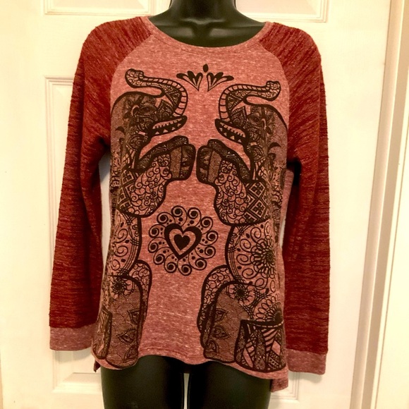 Hybrid Apparel Women’s Burgundy Light Weight Sweater  Elephant Print Size Large - Picture 1 of 13